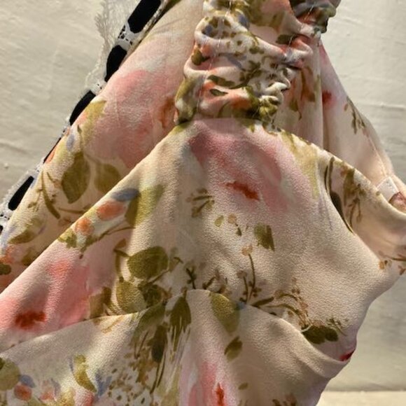 Emmaline Floral Lace Trim Maxi Dress - Picture 10 of 12